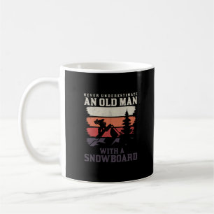 Taza De Café nunca subestimar a un anciano con una tabla de nie