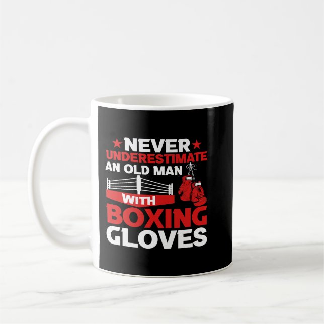Taza De Café Nunca Subestimes A Un Viejo Con Guantes De Boxeo (Izquierda)