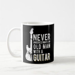 Taza De Café Nunca Subestimes Un Viejo Con Un Guitarista De Gui