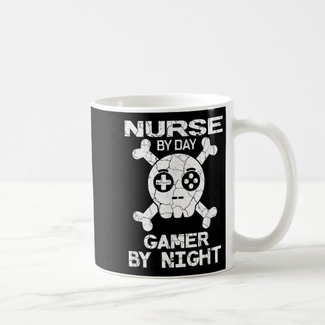 Taza De Café Nurse By Day Gamer By Night - Gaming Quote  (Derecha)