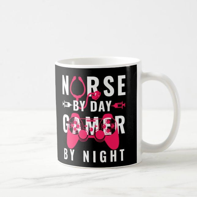 Taza De Café Nurse by Day Gamer By Night Mug (Derecha)