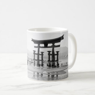 Taza De Café O-torii, santuario de Itsukushima: Japón