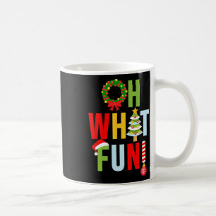 Taza De Café Oh Qué divertido Navidad con corona y árbol 