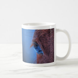 Taza De Café Ojo de equino de caballo de castaño foto