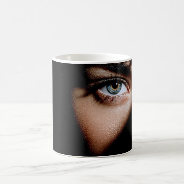 Taza De Café Ojo de Mirada Intensa (Centro)