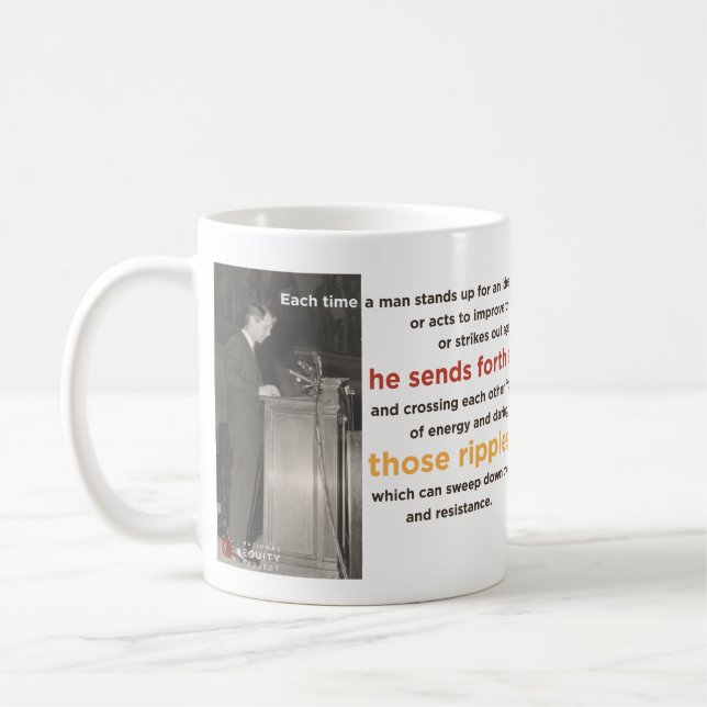 Taza De Café "Ondulación de la esperanza" Roberto F. Kennedy (Izquierda)