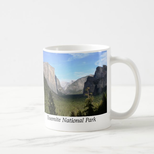 Taza De Café Opinión del túnel, parque nacional de Yosemite (Derecha)