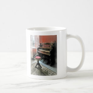 Taza De Café Órgano con taburete de petit point