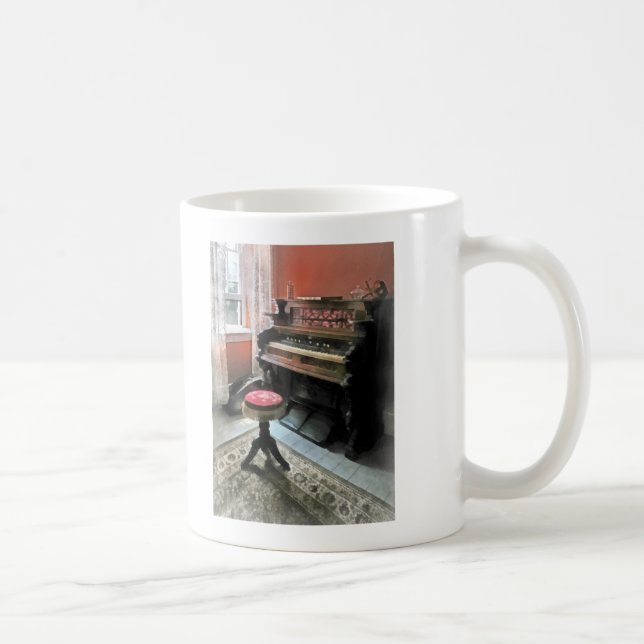 Taza De Café Órgano con taburete de petit point (Derecha)