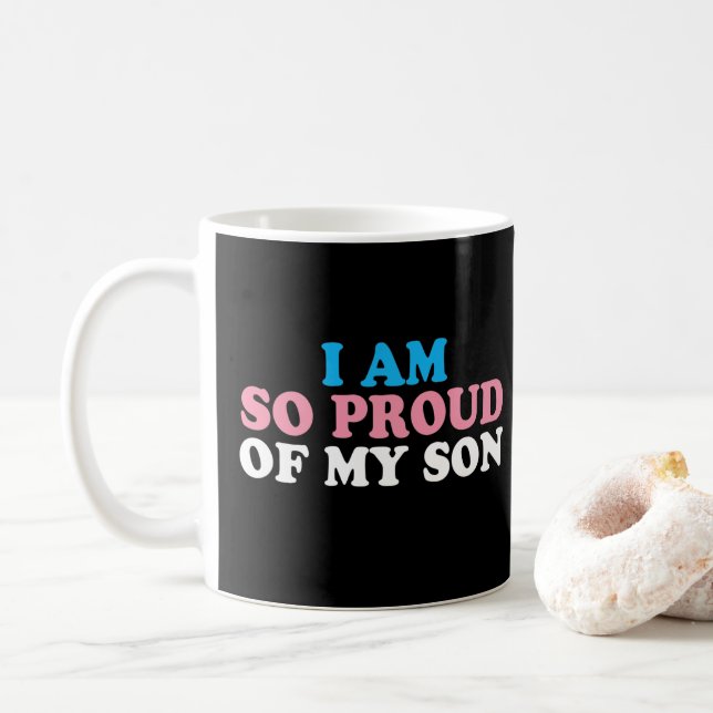 Taza De Café Orgulloso padre de mi madre transexual (Con donut)