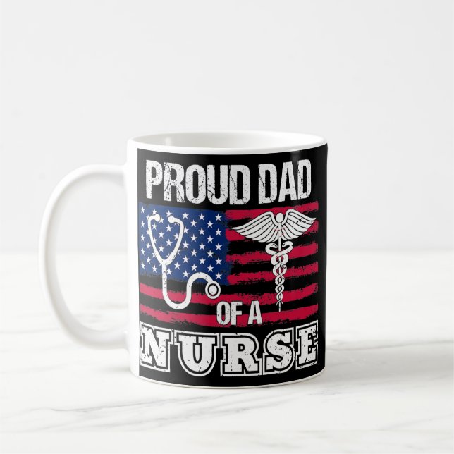 Taza De Café Orgulloso Papi De Una Enfermería De Enfermería Ban (Izquierda)