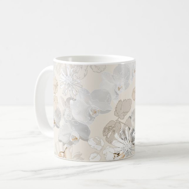 Taza De Café orquídeas blancas en una crema clara   (Anverso izquierdo)