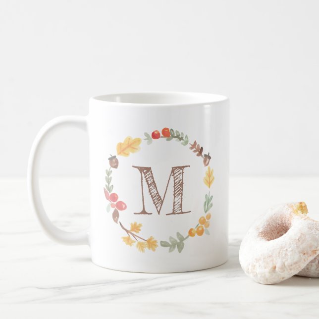 Taza De Café Otoño Acuarela Wreath Monograma (Con donut)