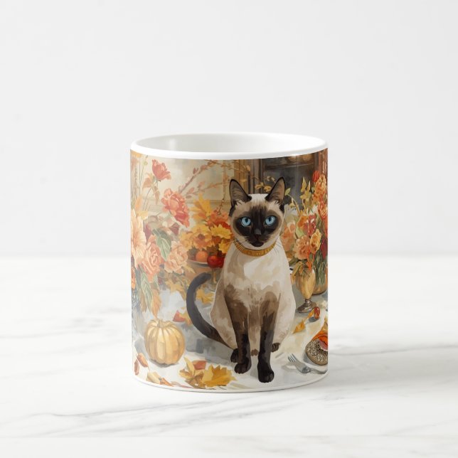 Taza De Café Otoño Cae gato siamés en la mesa de la cena (Centro)