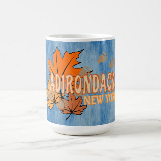 Taza De Café Otoño en los Adirondacks con hojas de otoño con os