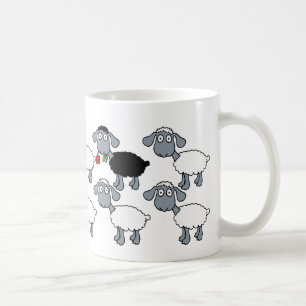 Taza De Café Oveja Negra Rebaño Blanco Destacando en la Multitu
