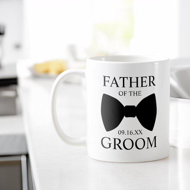 Taza De Café Padre moderno de la Bowtie del Groom (Modern Father of the Groom Bowtie Coffee Mug)