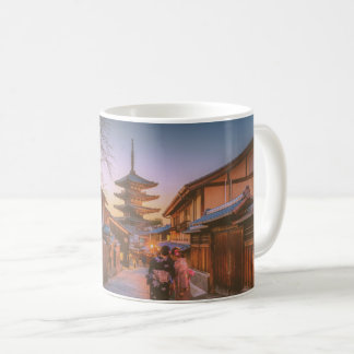 Taza De Café Pagoda al atardecer en Kioto Japón