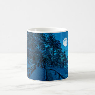 Taza De Café Paisaje invernal con pinar cubierto de nieve