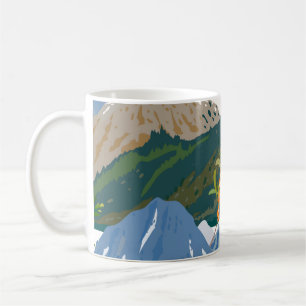 Taza De Café Paisaje montañoso y bayas salvajes. vintag sin sol