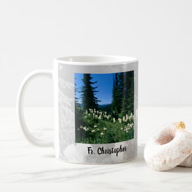 Taza De Café Paisaje sacerdote personalizado (Con donut)