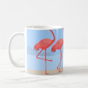 Taza De Café Pájaro flamenco caminando por la playa en verano