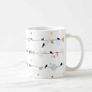 Taza De Café Pájaros femeninos en un alambre y flores
