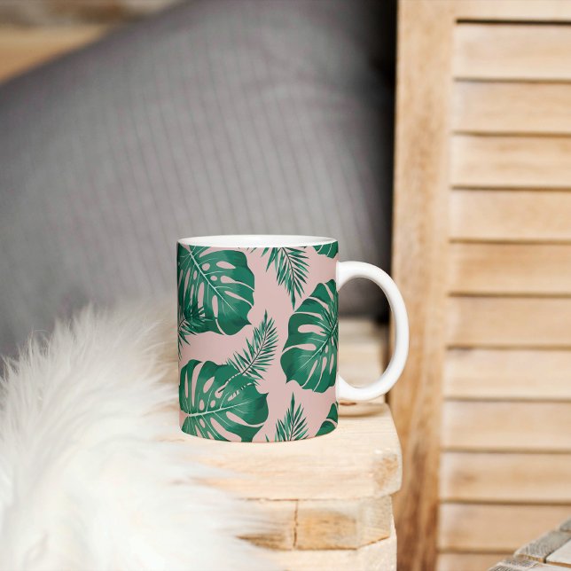 Taza De Café Palm rosa y verde tropical deja un patrón sin mar (Subido por el creador)