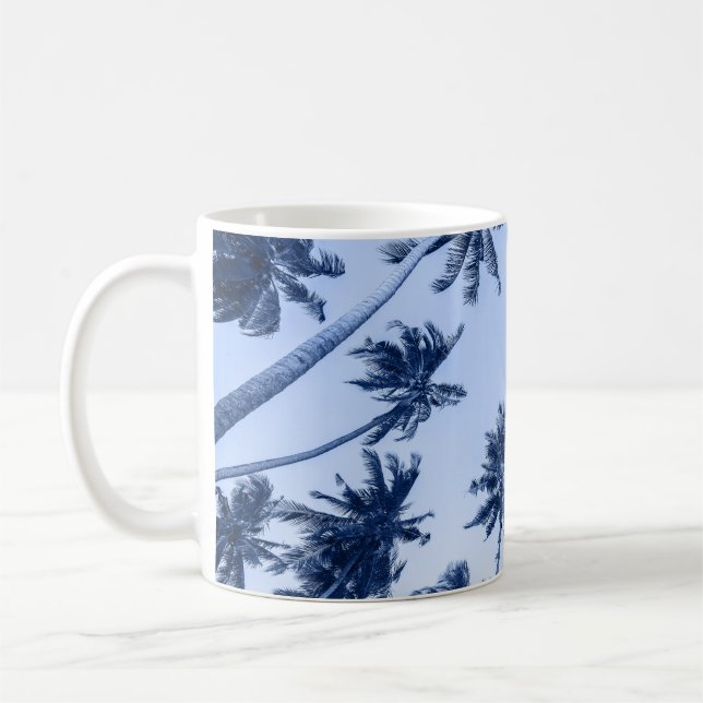 Taza De Café Palmeras altas, cielo azul claro. (Izquierda)