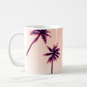 Taza De Café Palmeras tropicales de coco en la naturaleza del c