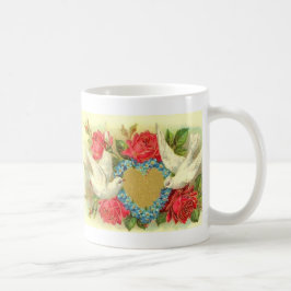 Taza De Café Palomas y rosas hermosos de la tarjeta del día de