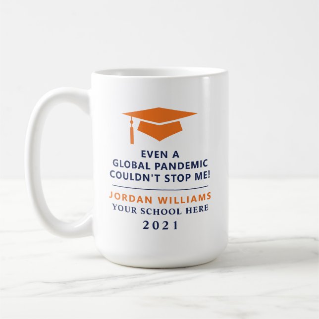 Taza De Café Pandemia personalizada - Graduado de 2021 Mug (Izquierda)