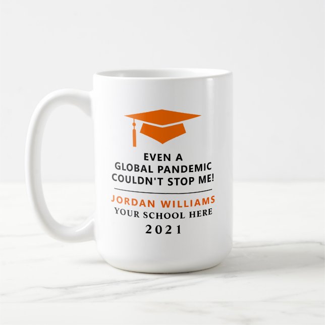 Taza De Café Pandemia personalizada - Graduado de 2021 Mug (Izquierda)