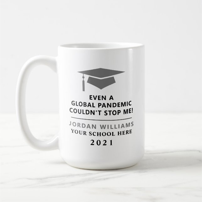 Taza De Café Pandemia personalizada - Graduado de 2022 Mug (Izquierda)