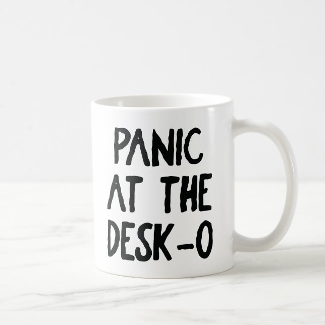 Taza De Café "Pánico en el escritorio O" Mug 🖥️ 😱 (Derecha)