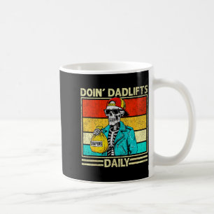 Taza De Café Papá del gimnasio haciendo levantamientos de papá 