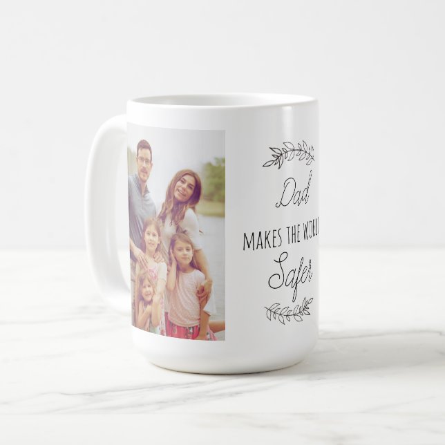 Taza De Café Papá en el Día del Padre hace del mundo un collage (Anverso izquierdo)