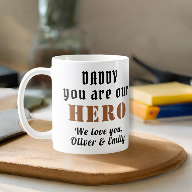 Taza De Café Papá, eres nuestra familia del Día del Padre Héroe (Subido por el creador)