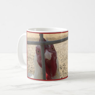 Taza de café para desayunar con pollo