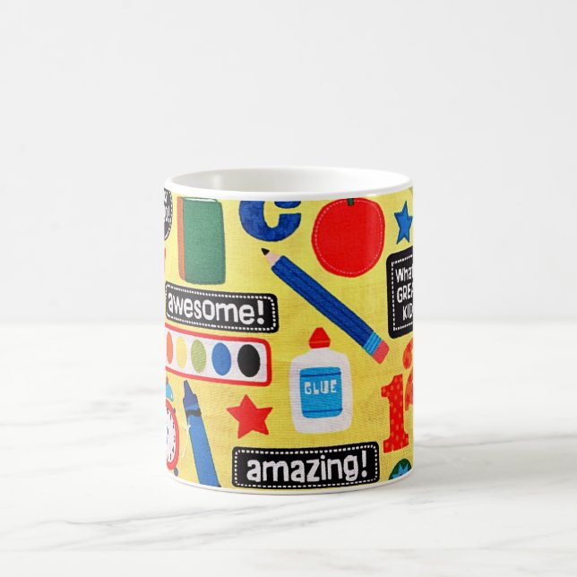 Taza de café para profesores con útiles escolares  (Centro)