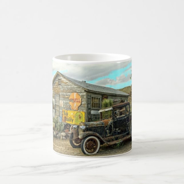 Taza De Café Parada del pozo del desierto antiguo (Centro)