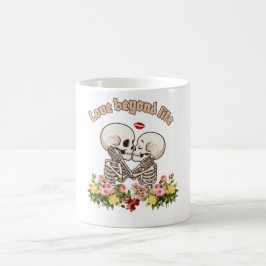 Taza De Café Pareja de esqueletos besándose con Gótico Floral