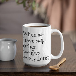 Taza De Café Pareja romántica moderna cita un regalo encantador