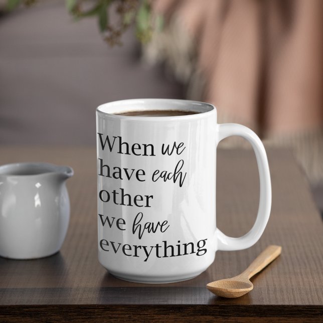 Taza De Café Pareja romántica moderna cita un regalo encantador (Subido por el creador)