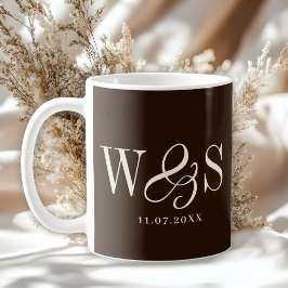 Taza De Café Parejas de novios con inicial marrón elegante de g