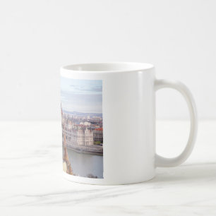Taza De Café Parlamento húngaro Budapest por día