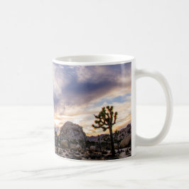 Taza De Café Parque nacional de la yuca en la puesta del sol