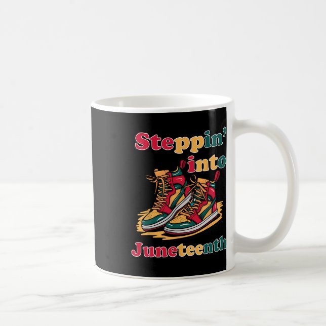 Taza De Café Pasando Al 18 De Junio De 1865 Para Afroafía Negra (Derecha)
