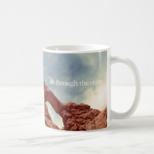 Taza De Café pasar por el estático