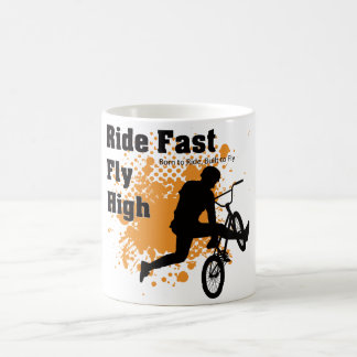 Taza De Café Pasar rápido, volar alto